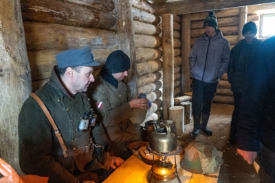 Skolēni caur dažādām aktivitātēm iepazīst Nacionālo partizānu bruņotās pretestības atceres dienas nozīmību